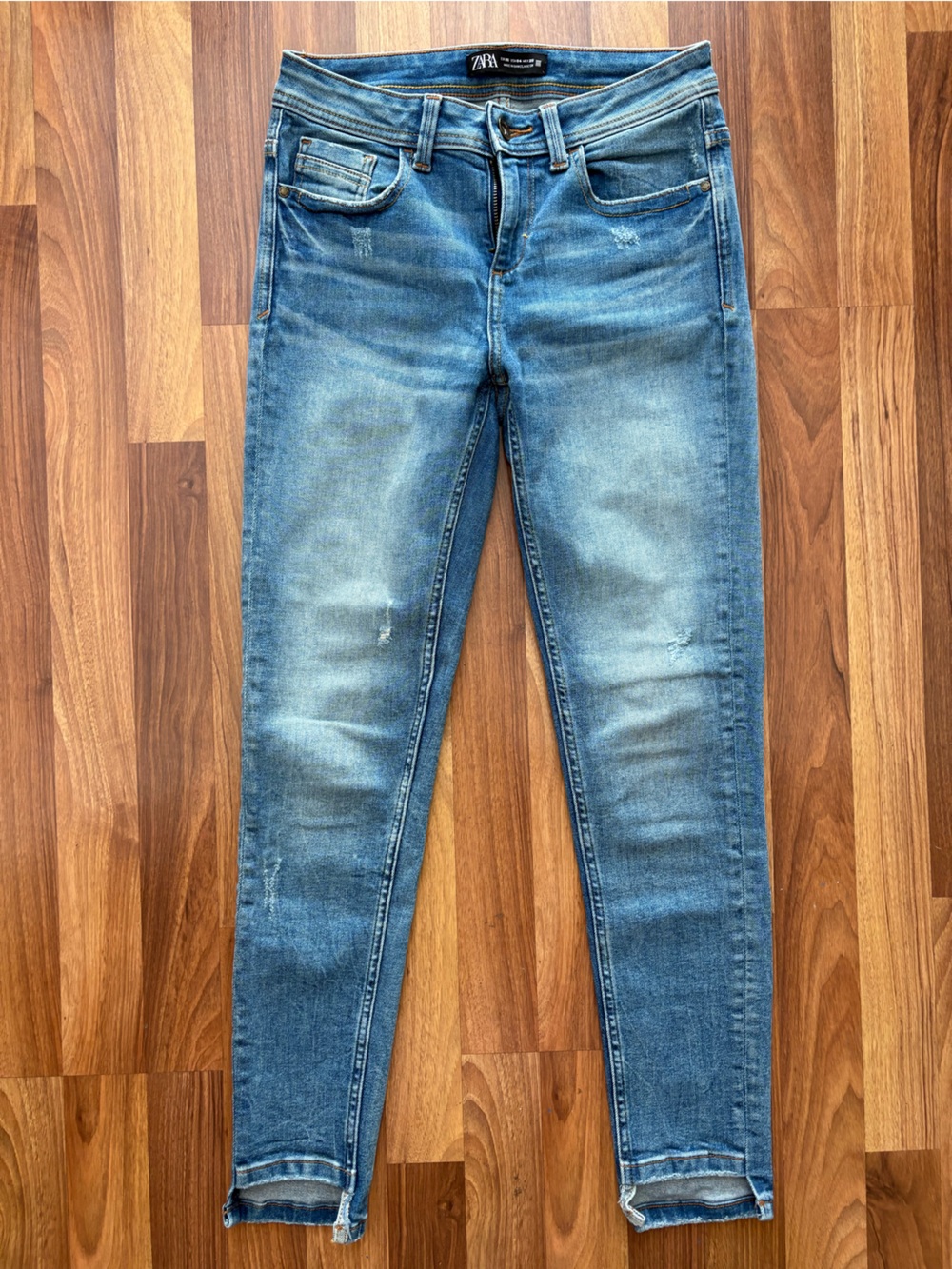 Zara Woman’s Light Blue Skinny Jeans